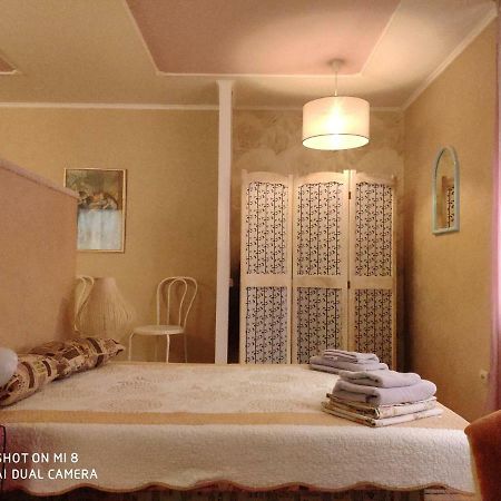 Apartments Domovik Latorichnaya,3 มุกาเชเว ภายนอก รูปภาพ