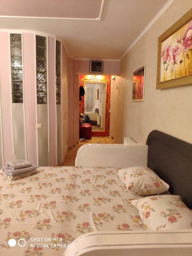 Apartments Domovik Latorichnaya,3 มุกาเชเว ภายนอก รูปภาพ